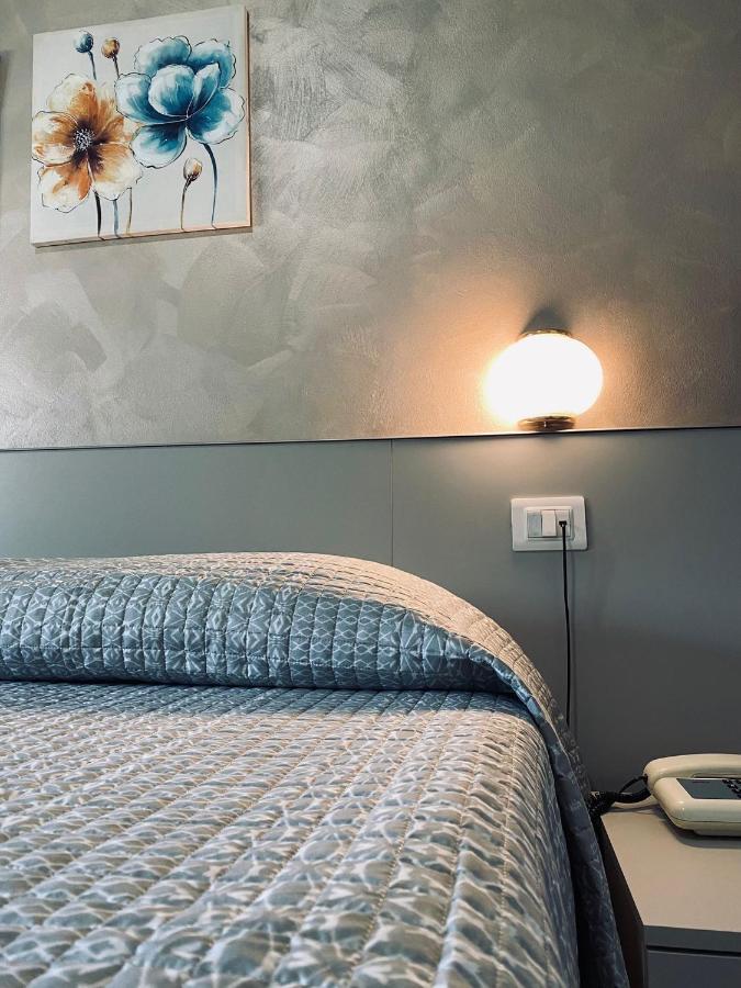 Hotel Vallisdea Sala Consilina Eksteriør billede