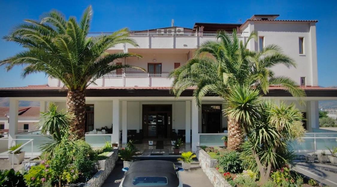 Hotel Vallisdea Sala Consilina Eksteriør billede