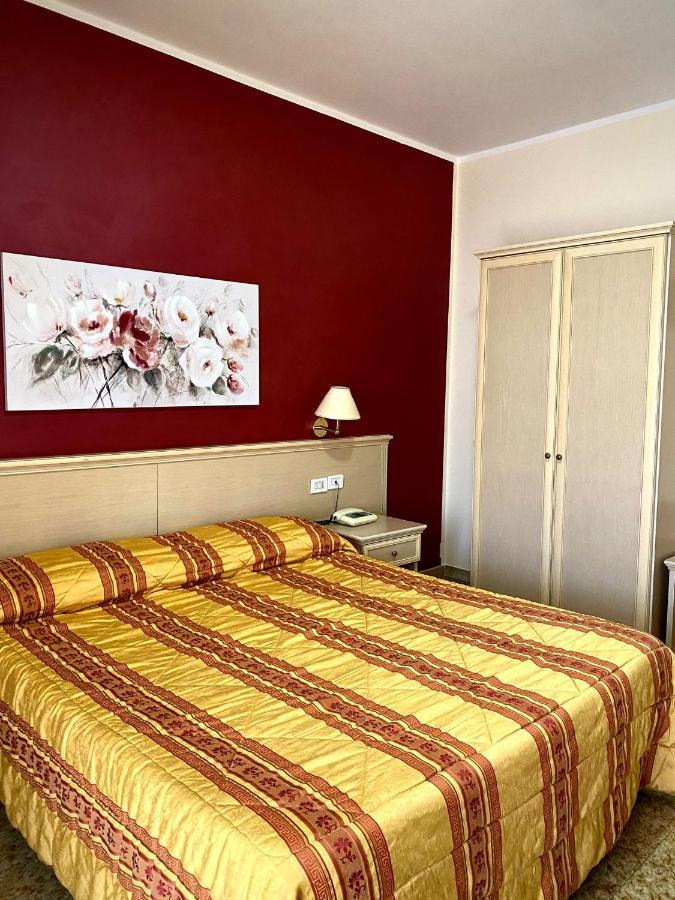 Hotel Vallisdea Sala Consilina Eksteriør billede