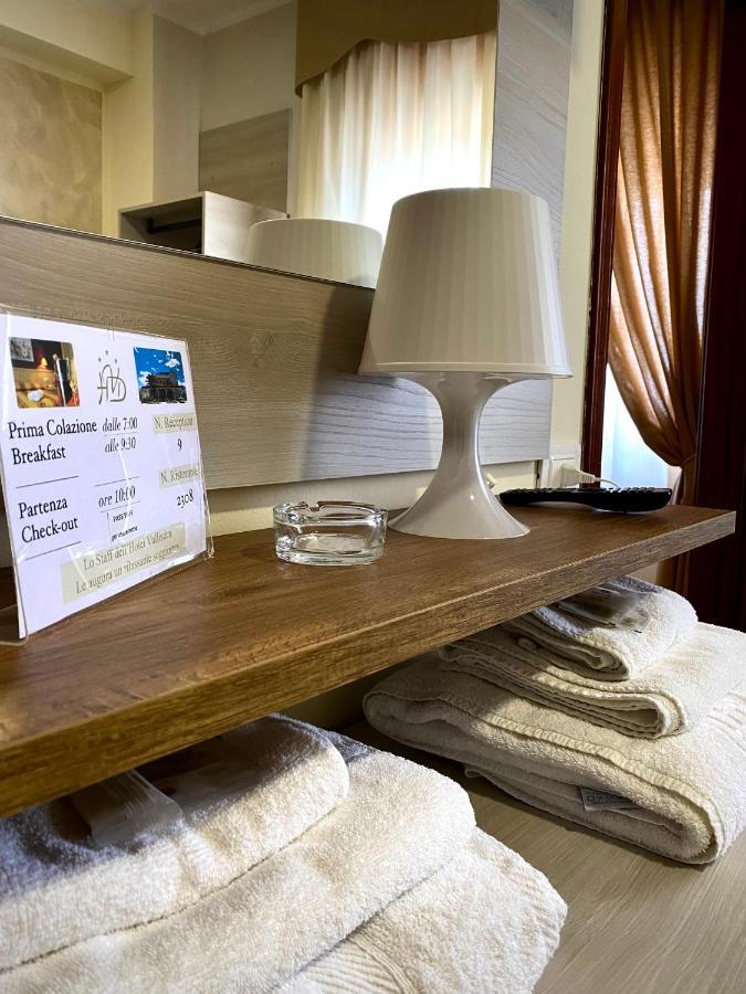 Hotel Vallisdea Sala Consilina Eksteriør billede