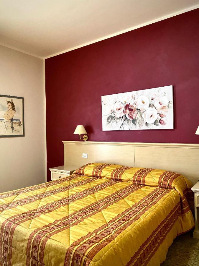 Hotel Vallisdea Sala Consilina Eksteriør billede