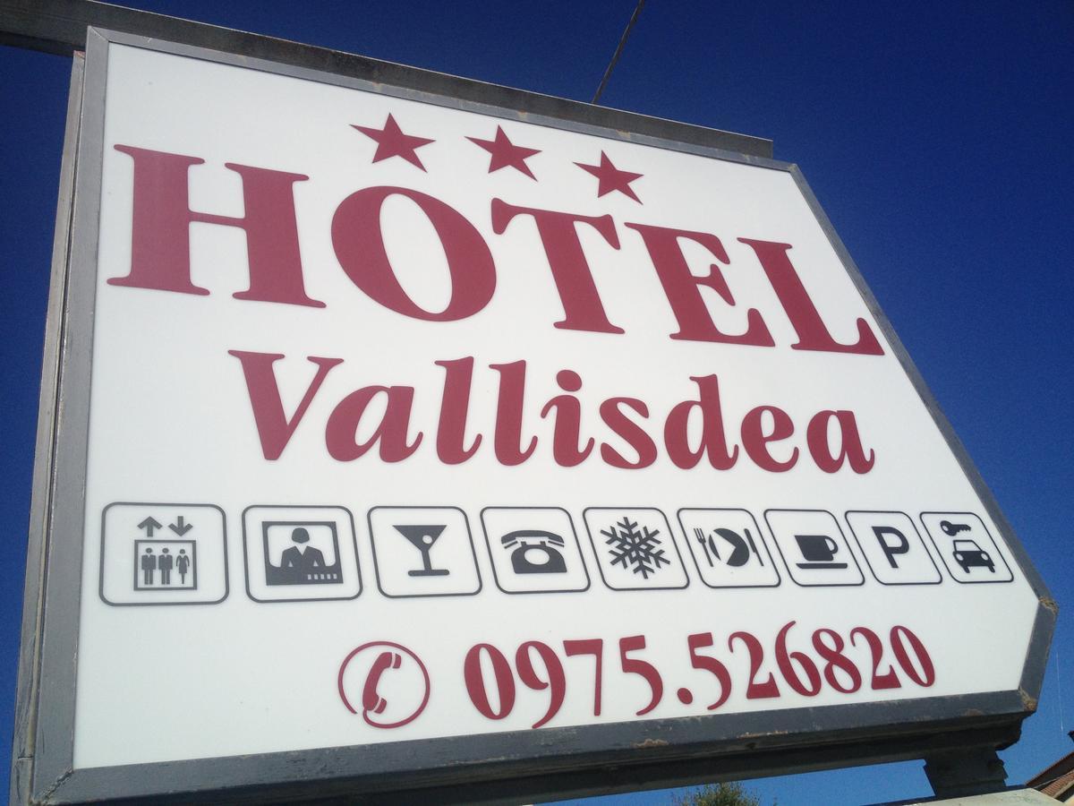 Hotel Vallisdea Sala Consilina Eksteriør billede